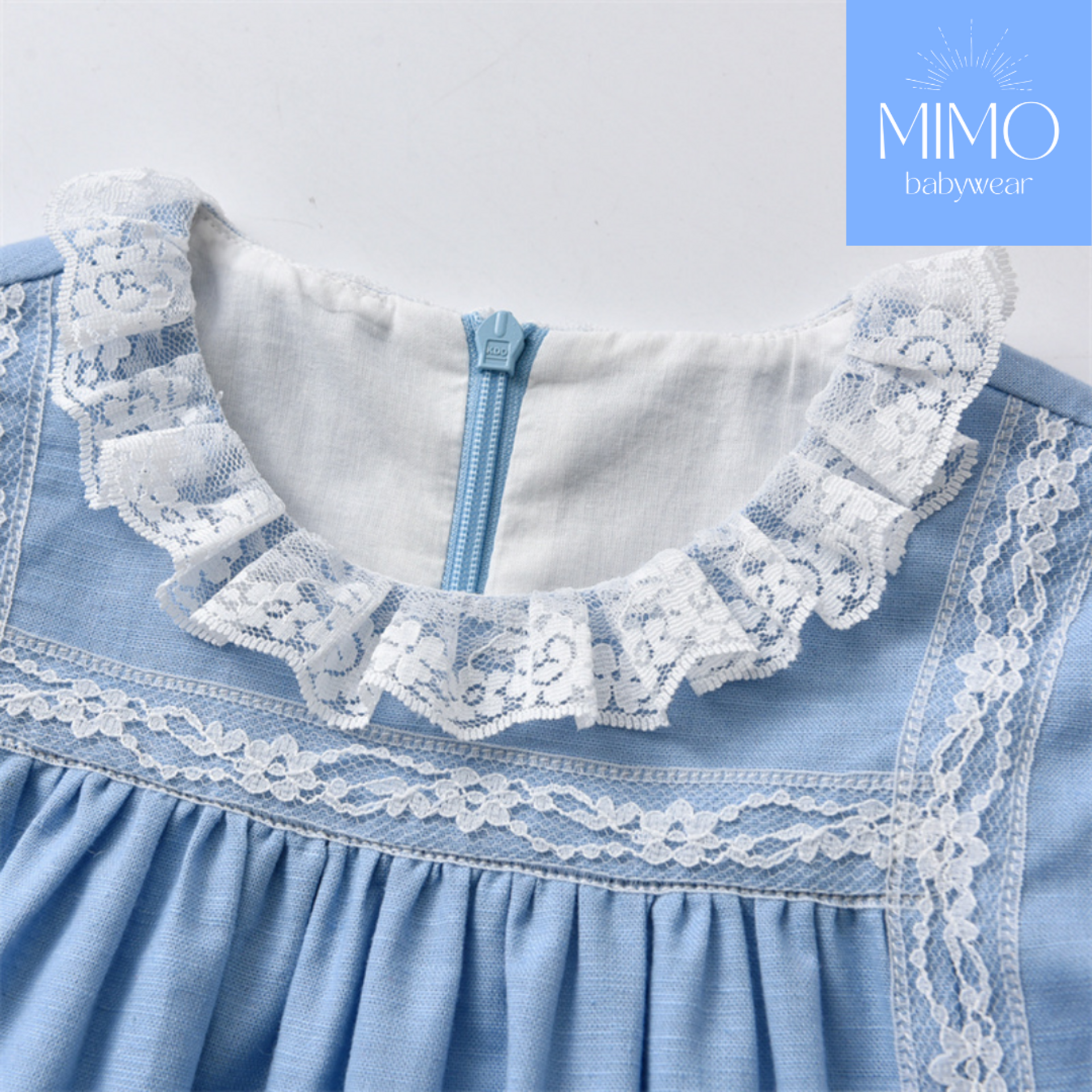 Vestido azul con capota (encaje valencienne). - 3