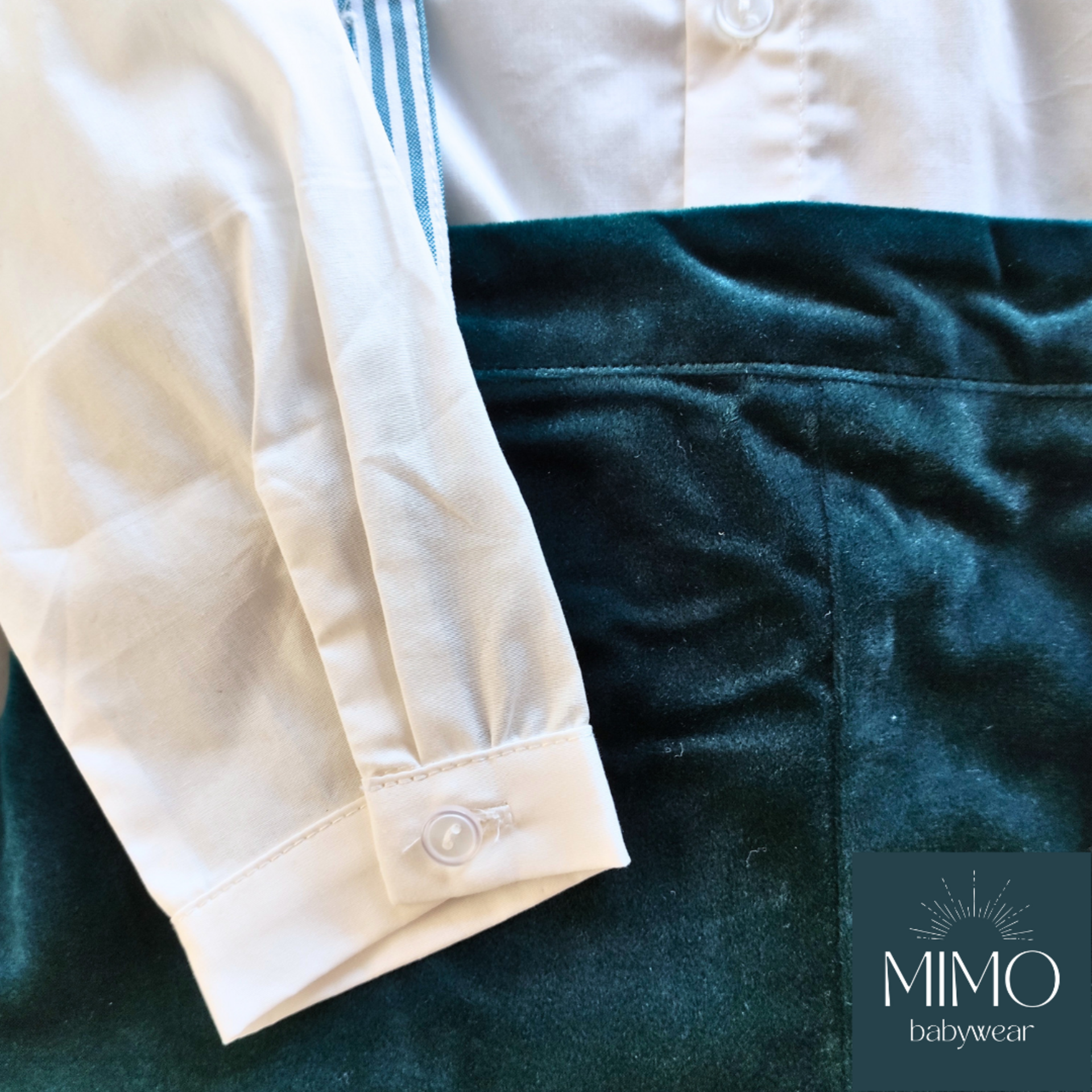 Conjunto de camisa (manga larga) y pantalón corto de terciopelo con tirantes. - 3