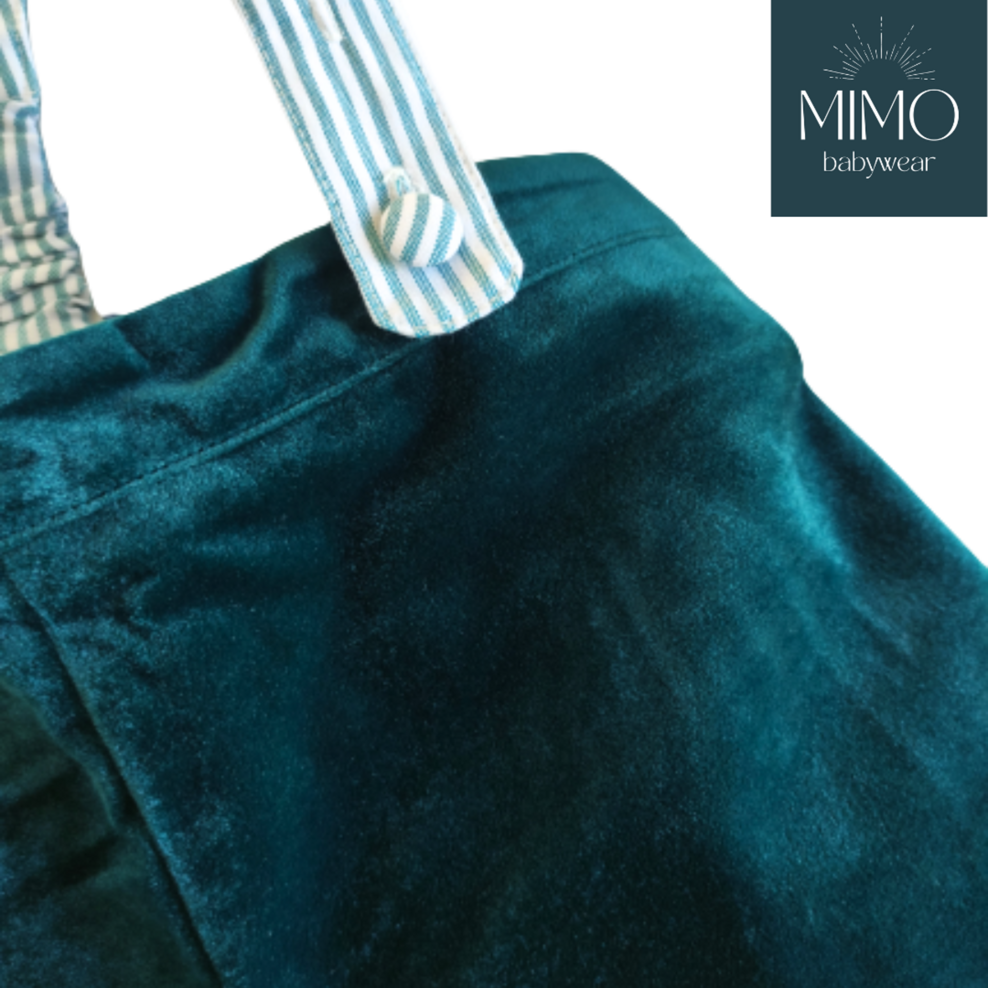 Conjunto de camisa (manga larga) y pantalón corto de terciopelo con tirantes. - 2